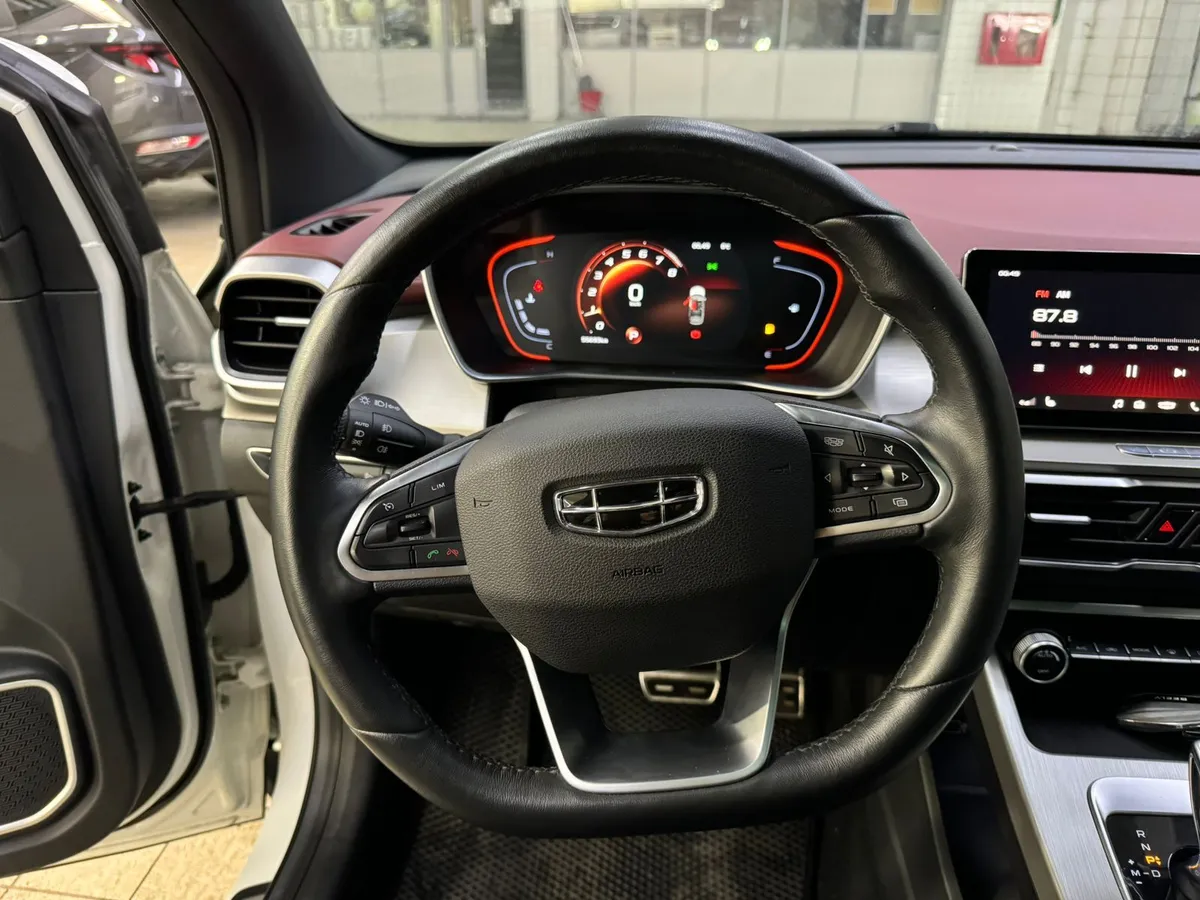 Geely Coolray 1.5 AMT (150 л.с.)