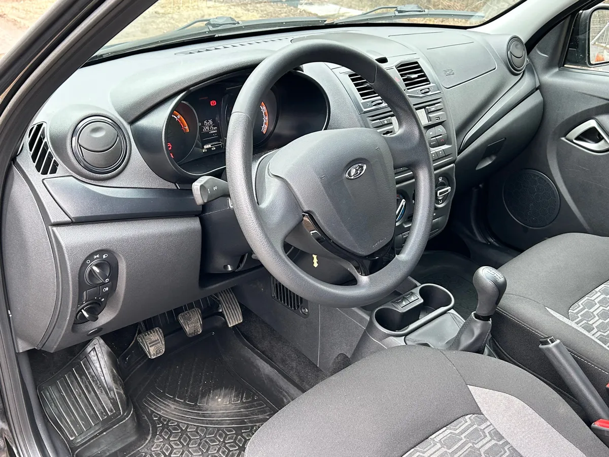 ВАЗ (Lada) Granta 1.6 MT (87 л.с.)
