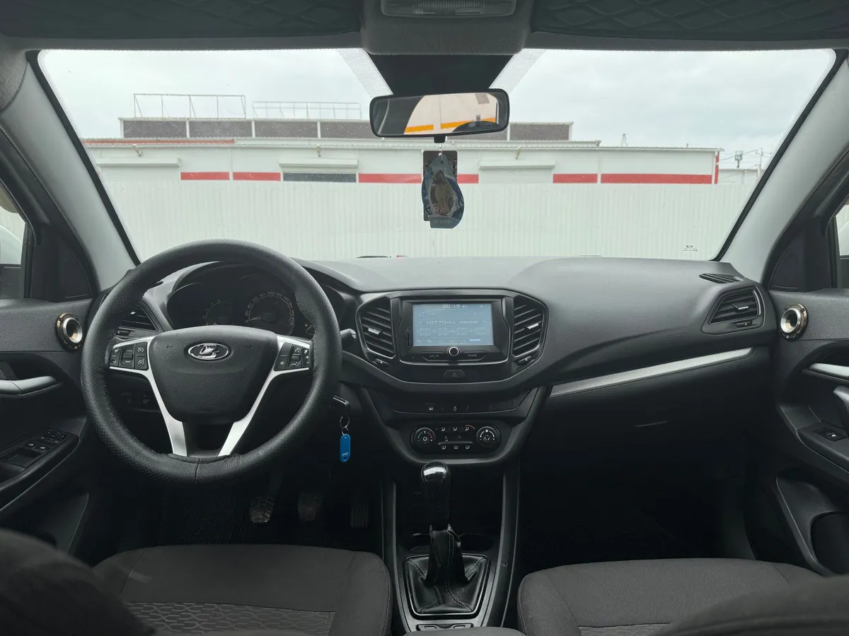 ВАЗ (Lada) Vesta 1.6 MT (106 л.с.)