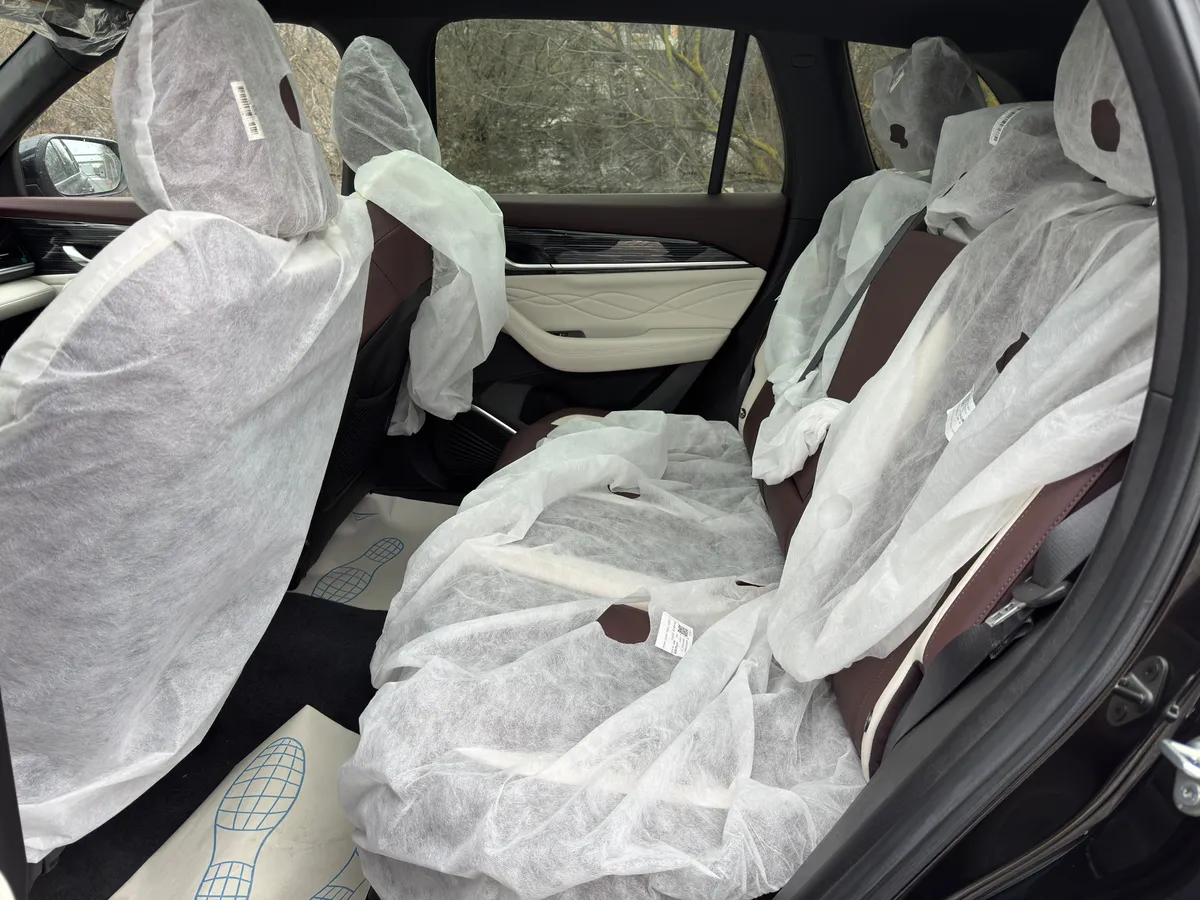 Geely Monjaro 2.0 AT 4WD (238 л.с.)