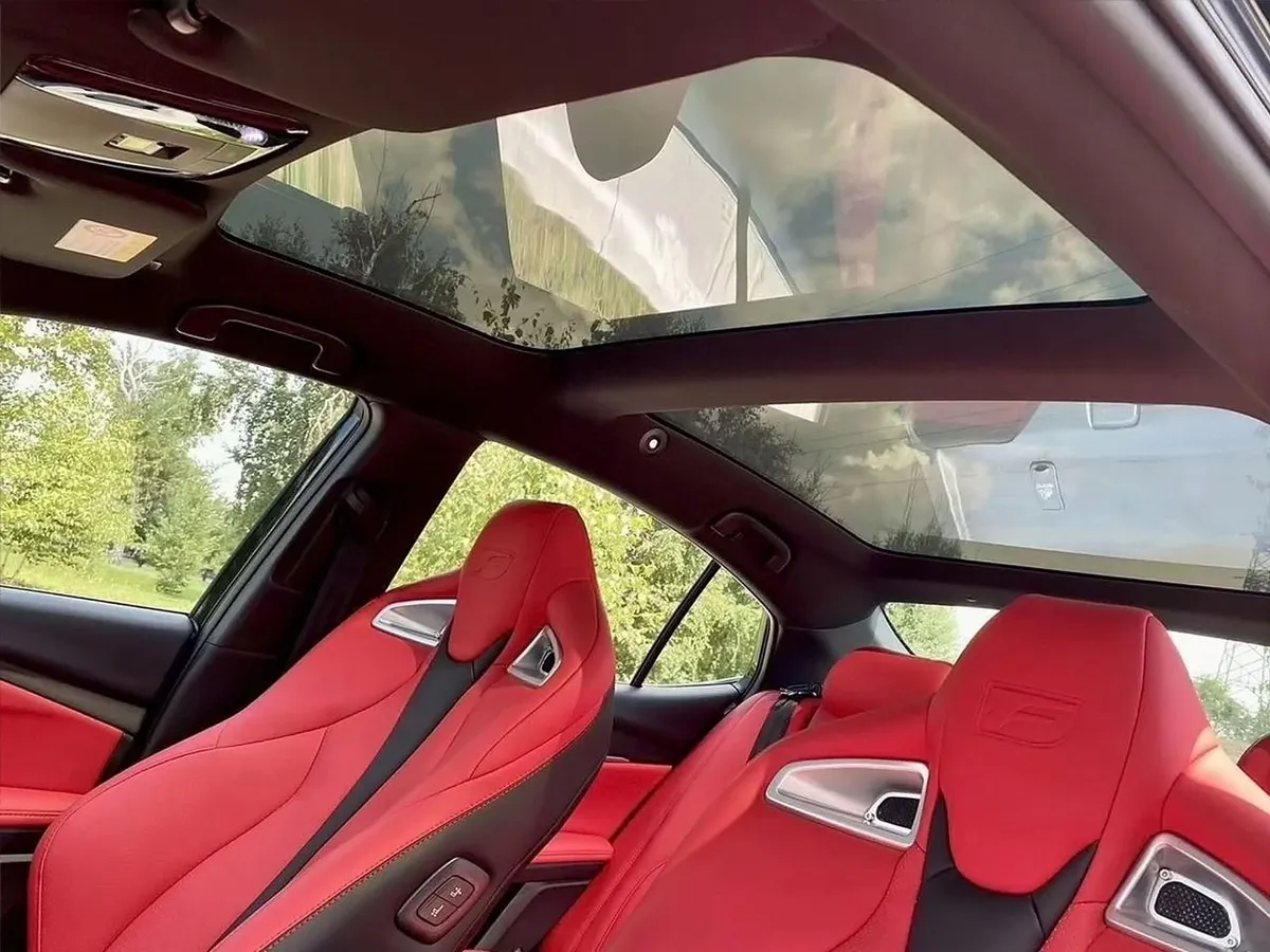 Toyota Camry 2.5 AT (204 л.с.)