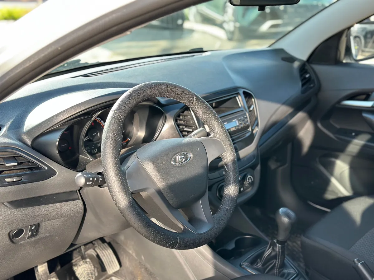 ВАЗ (Lada) Vesta 1.6 MT (106 л.с.)