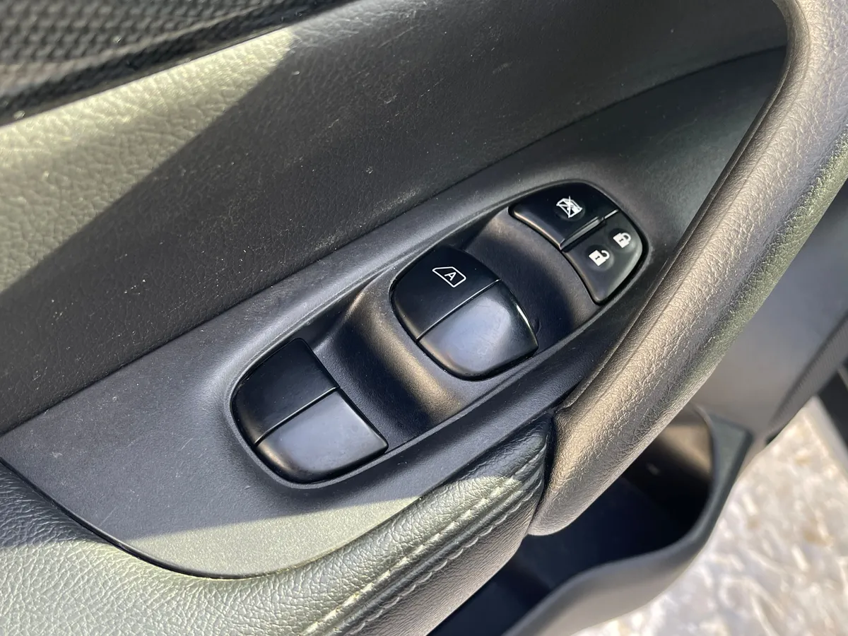 Nissan X-Trail 2.0 CVT (144 л.с.)