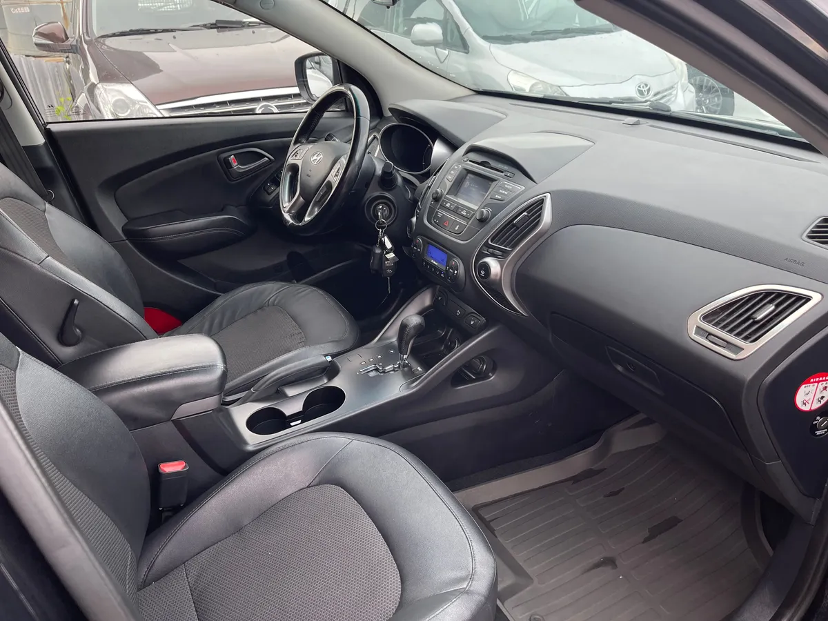 Hyundai ix35 2.0 AT 4WD (150 л.с.)