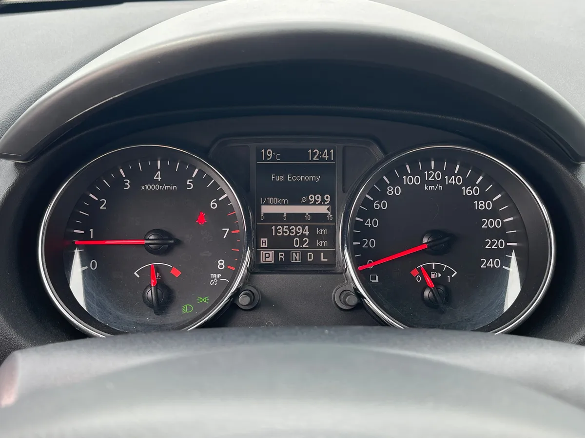 Nissan Qashqai 1.6 CVT FWD (117 л.с.)
