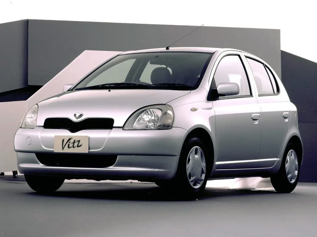 Toyota Vitz 1.3 AT 4WD (88 л.с.)
