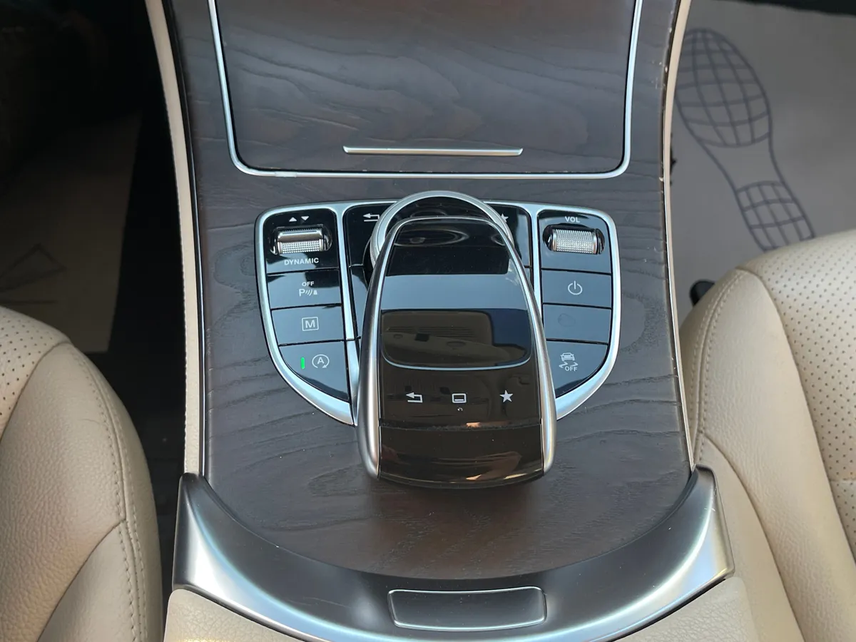 Mercedes-Benz GLC 2.0 AT AWD (211 л.с.)