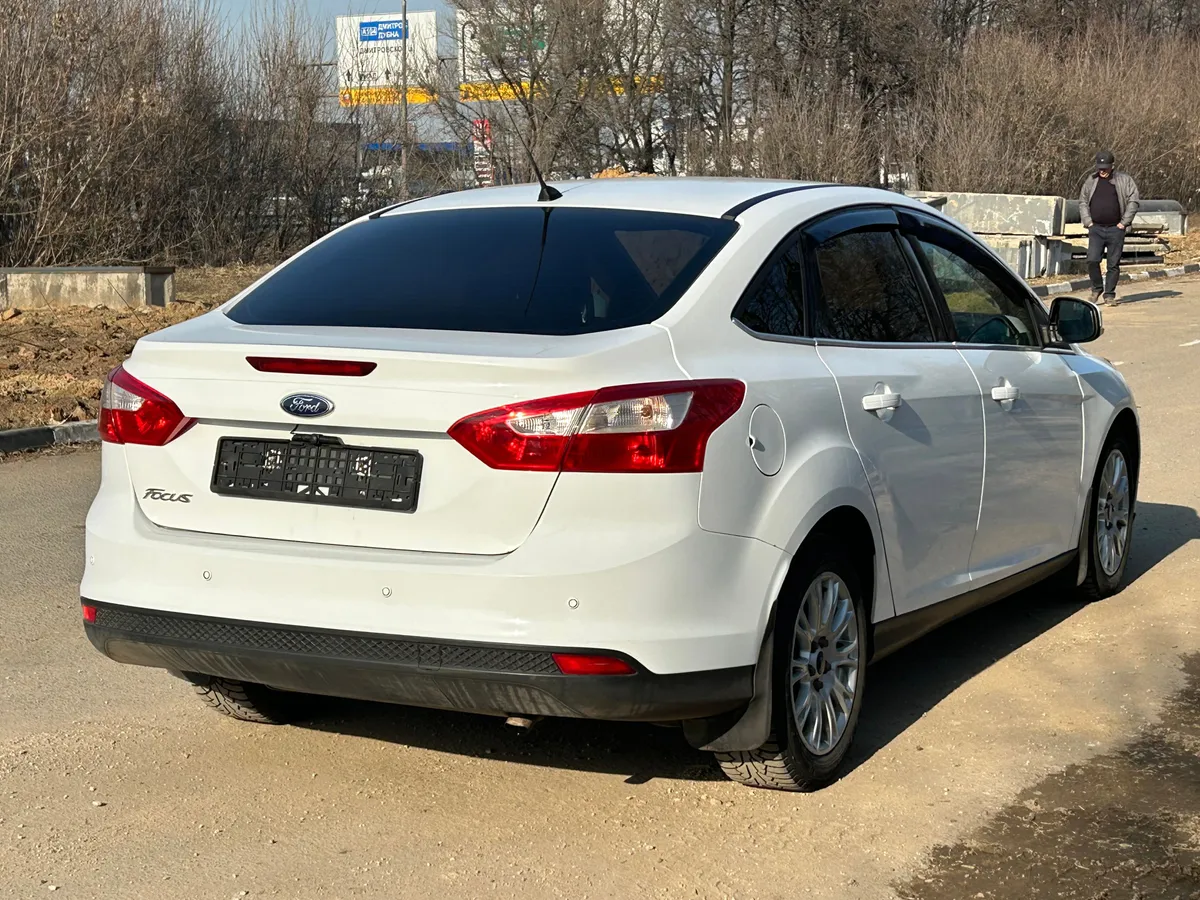 Ford Focus 1.6 PowerShift (125 л.с.)