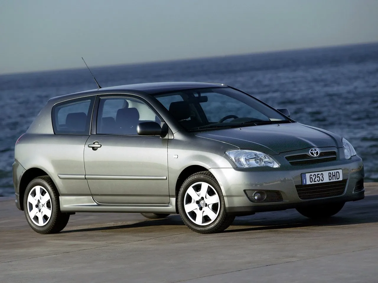 Toyota Corolla 1.8 MT FWD (224 л.с.)