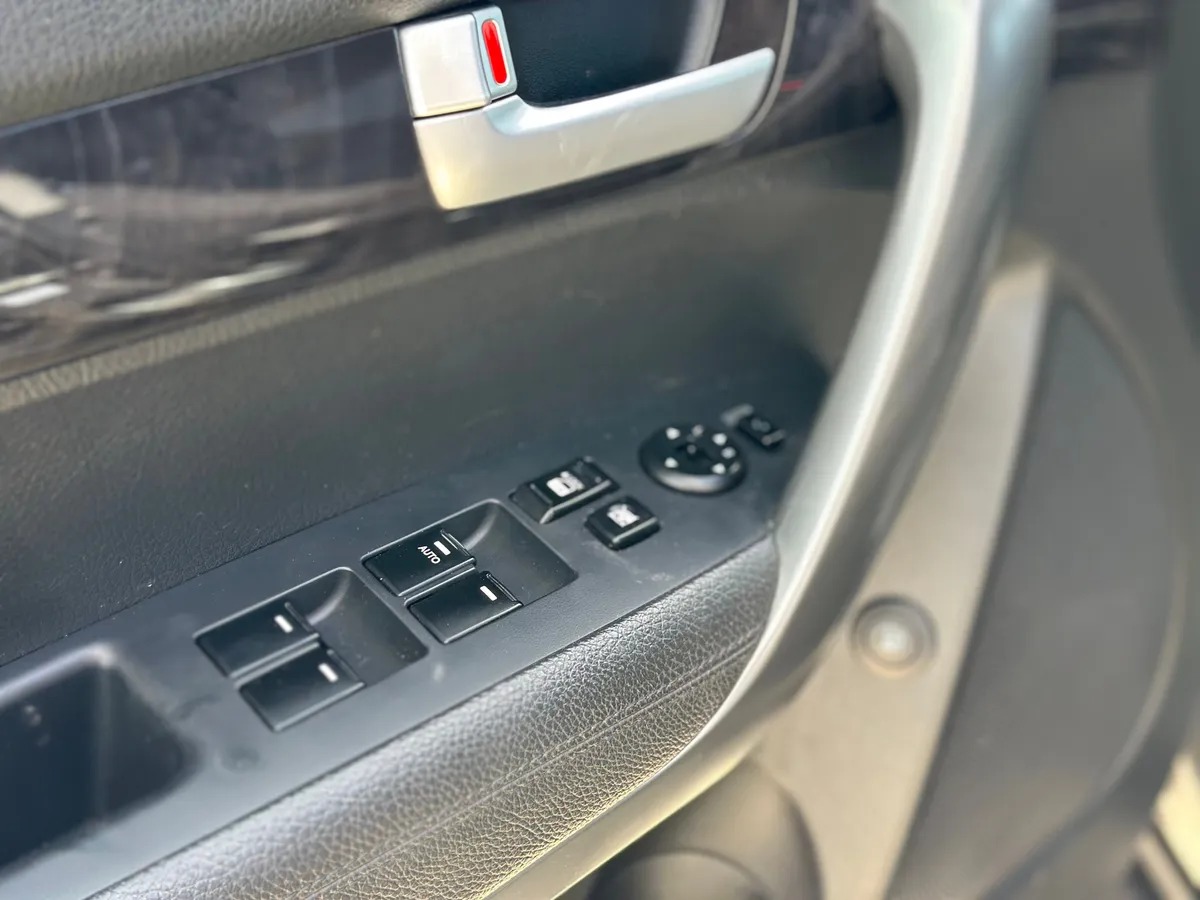 Kia Sorento 2.4 AT (175 л.с.)