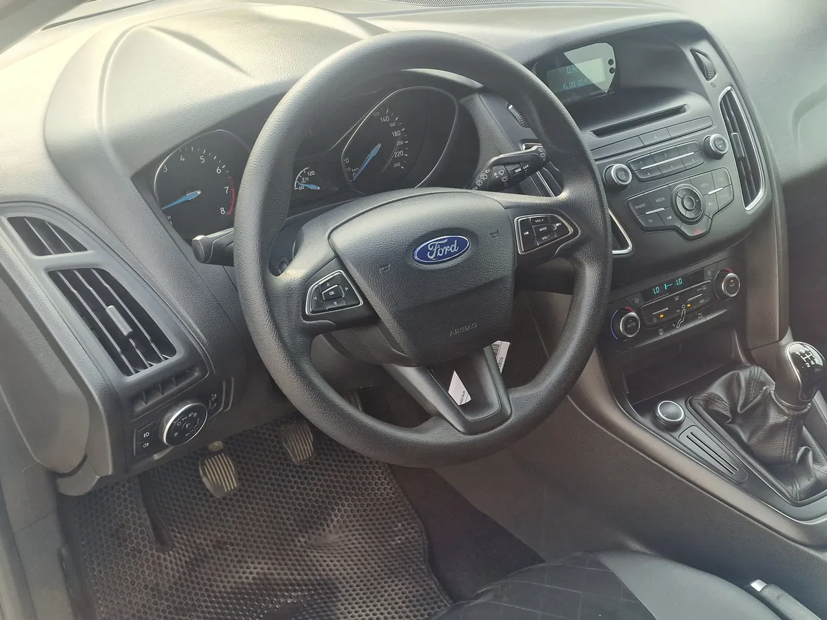 Ford Focus 1.6 Ti-VCT MT (105 л.с.)