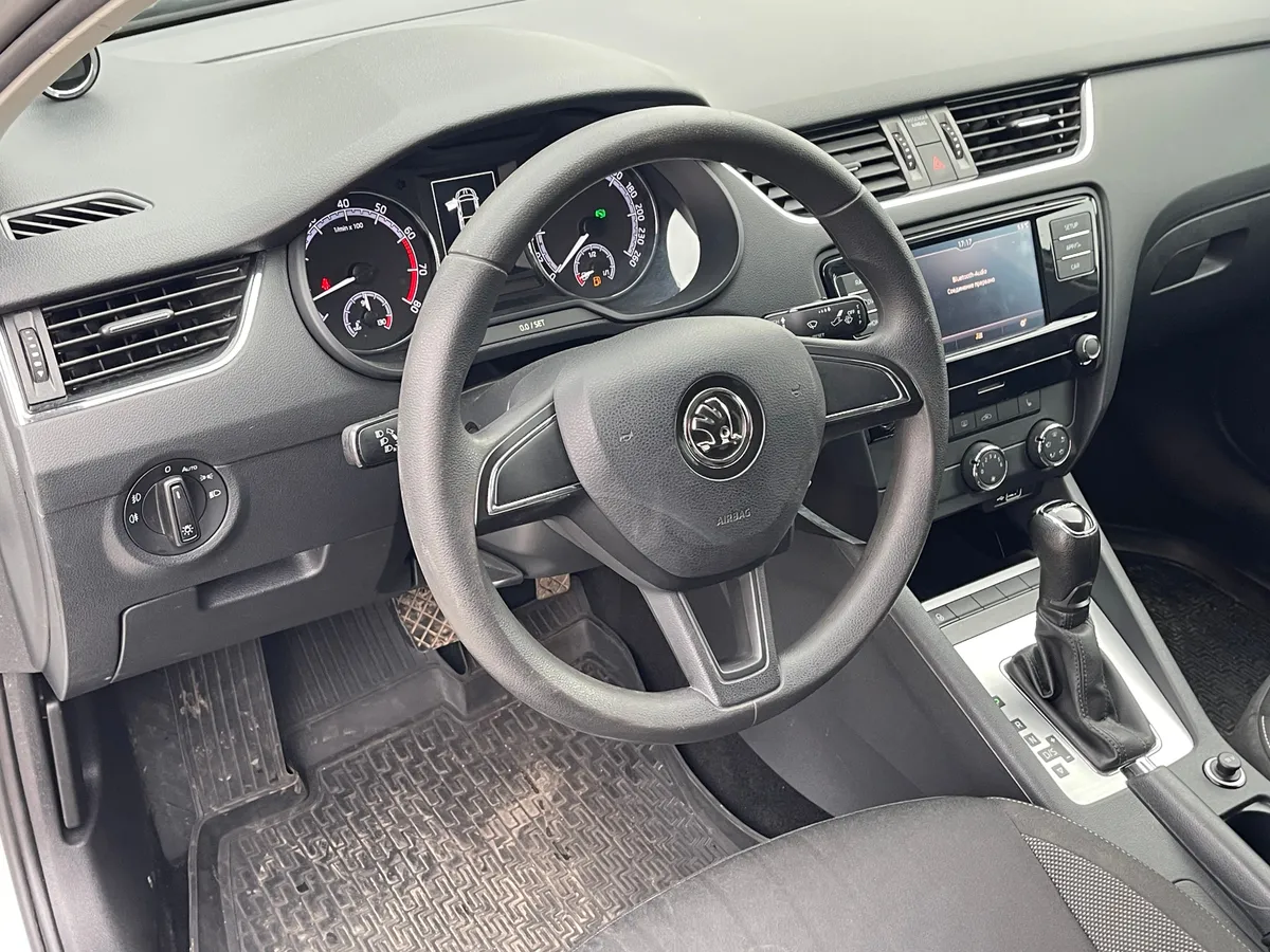 Skoda Octavia 1.6 MPI AT (110 л.с.)