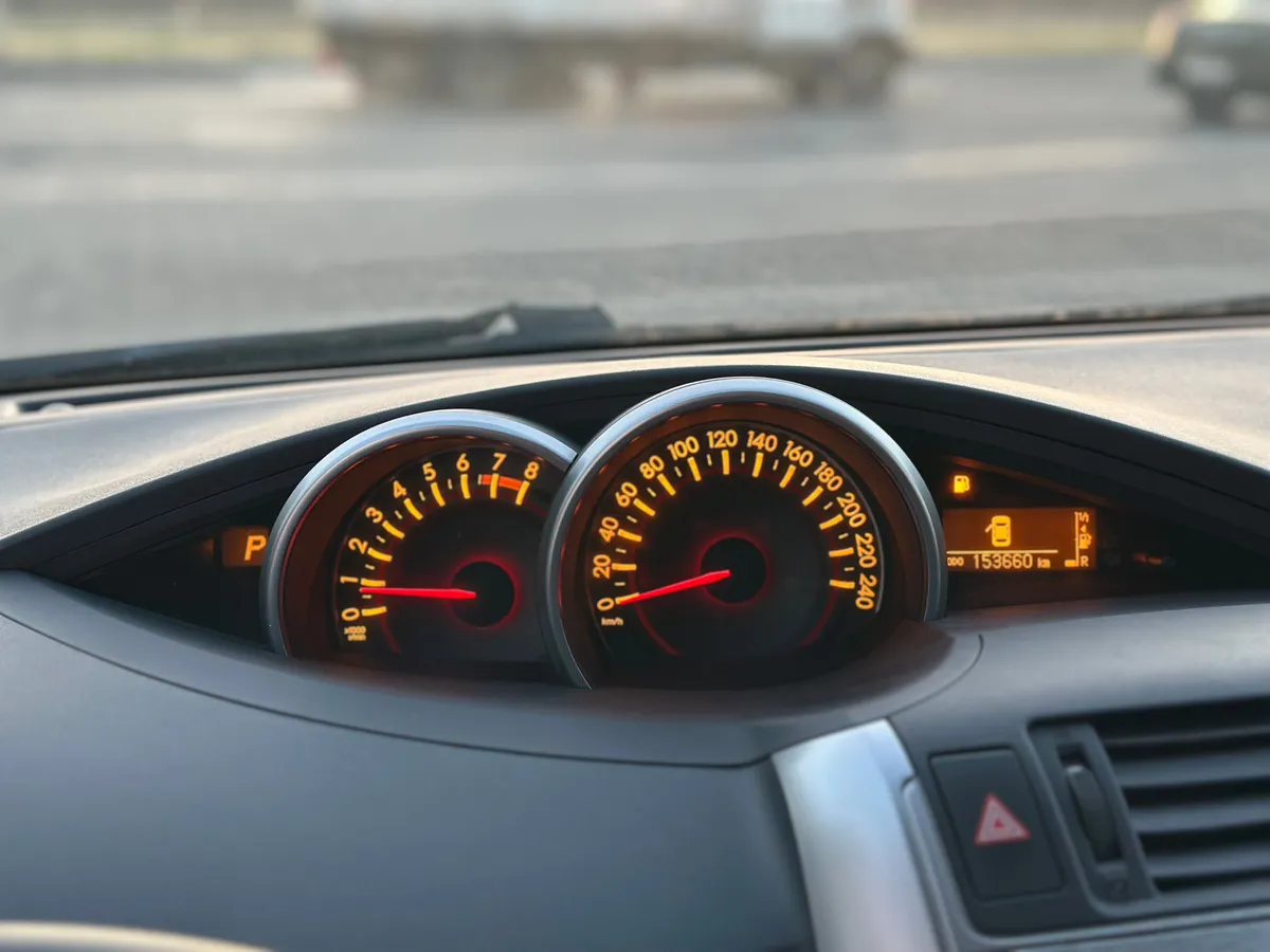 Toyota Verso 1.8 CVT (150 л.с.)