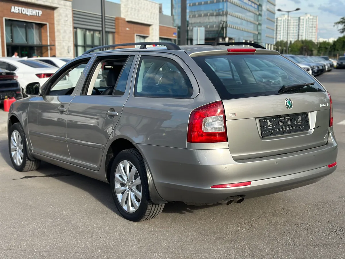 Skoda Octavia, 2011 — фото 2
