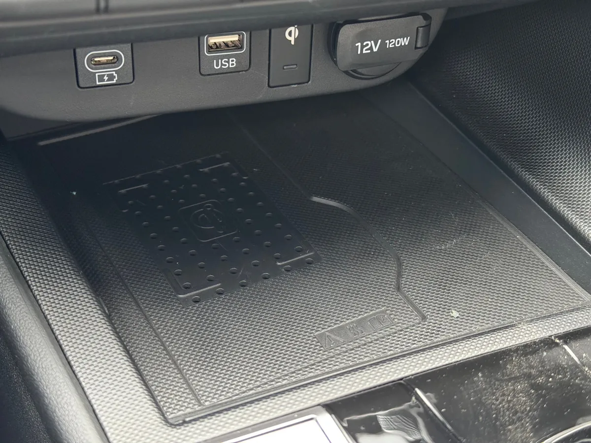 Hyundai Elantra 1.5 CVT (115 л.с.)