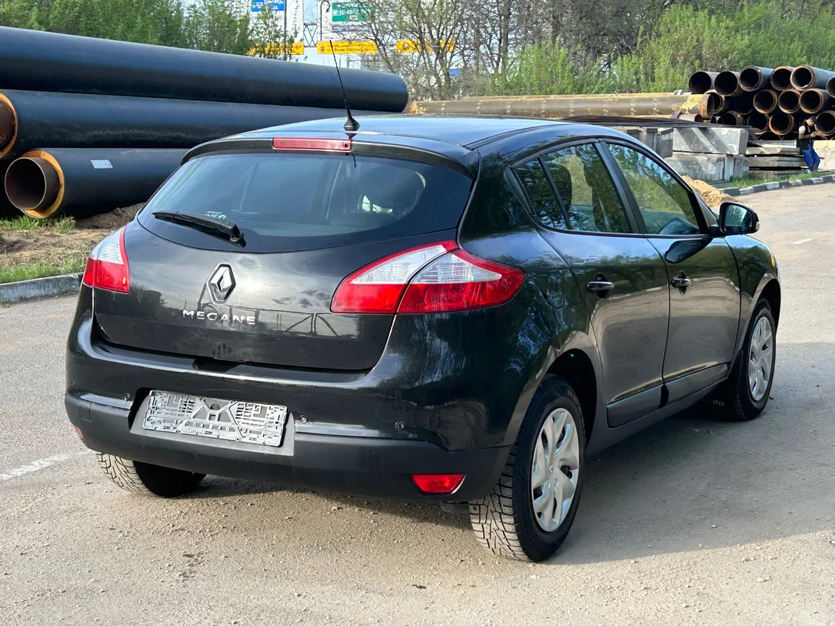 Renault Megane 1.6 MT (106 л.с.)