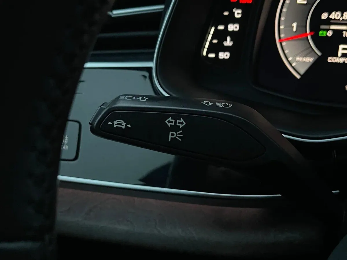Audi Q8 3.0 AT 4WD (340 л.с.), 2018 — фото 20