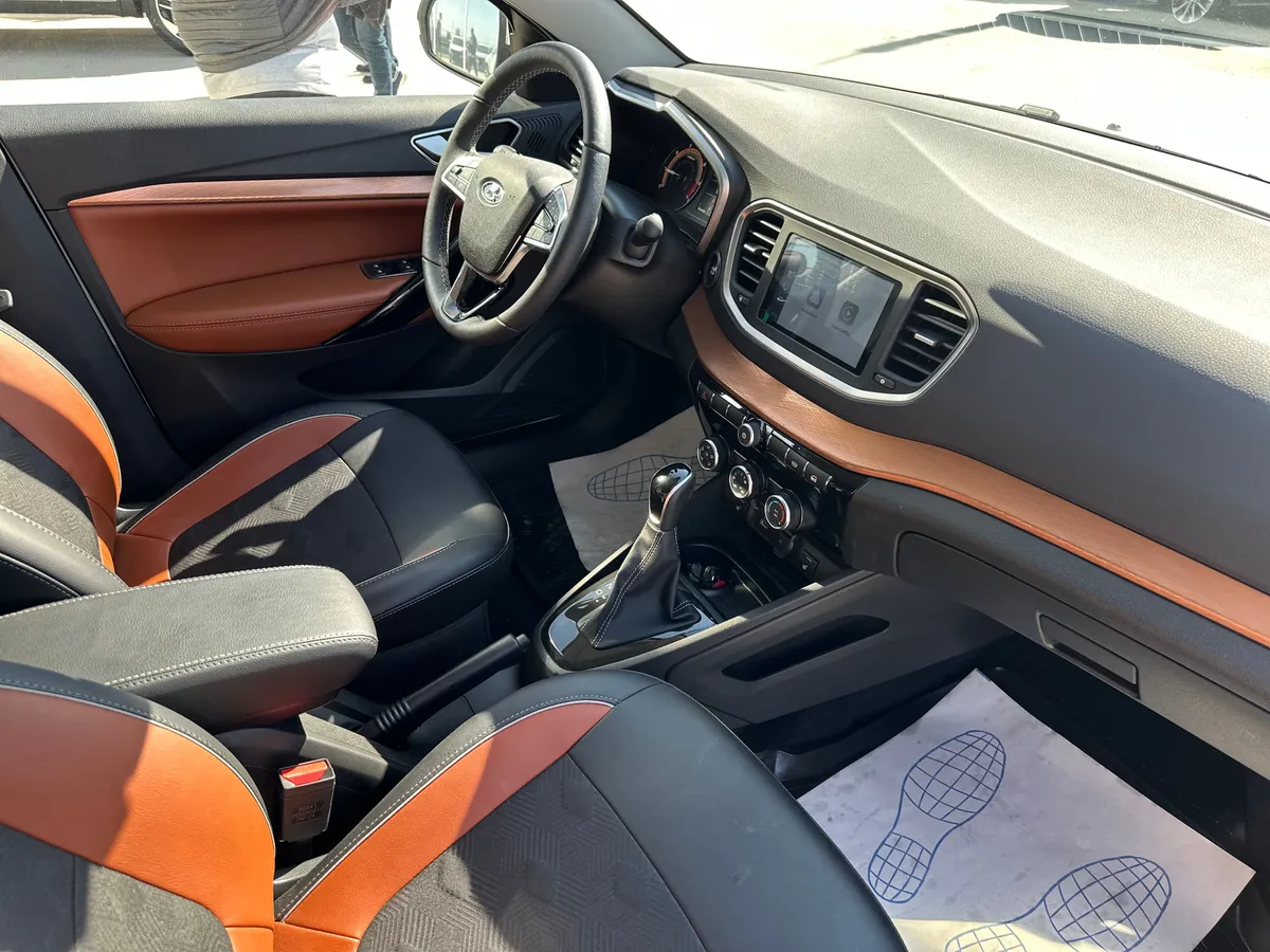 ВАЗ (Lada) Vesta 1.8 AT (122 л.с.)