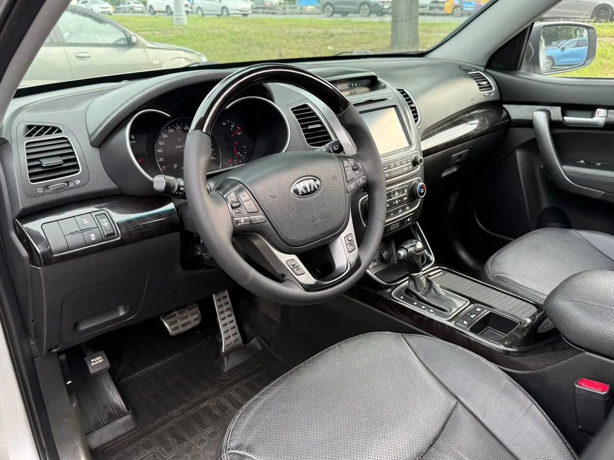 Kia Sorento 2.4 AT 4WD (175 л.с.)