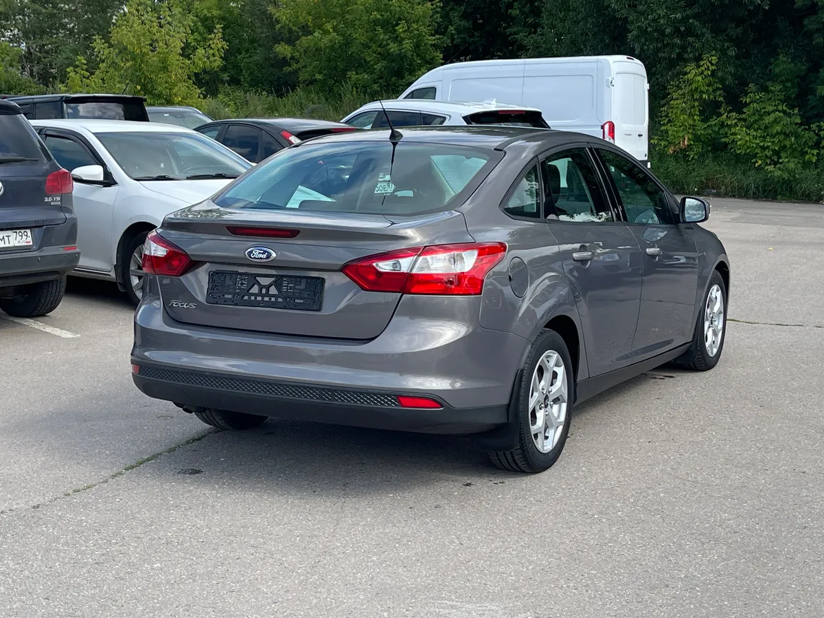 Ford Focus 1.6 MT (105 л.с.), 2011 — фото 4