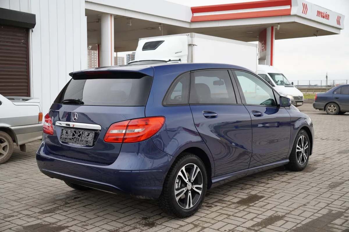Mercedes-Benz B-Класс B 200 BlueEfficiency 7G-DCT (156 л.с.)