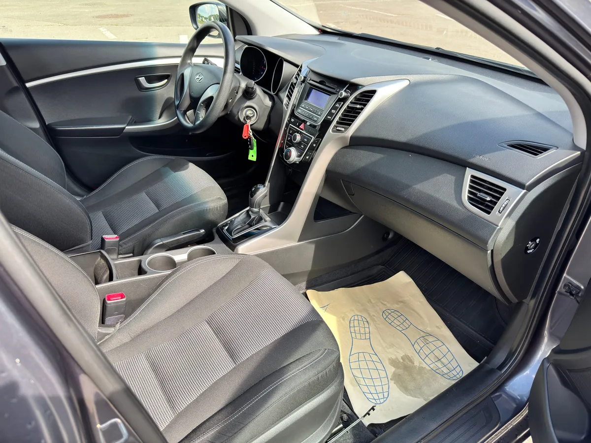 Hyundai i30 1.6 AT (130 л.с.)