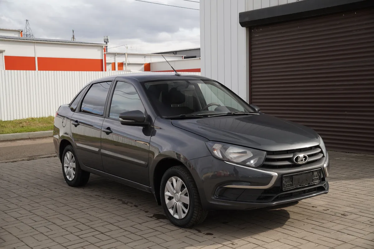 картинка ВАЗ (Lada) Granta 1.6 MT (106 л.с.) от galaxy-auto