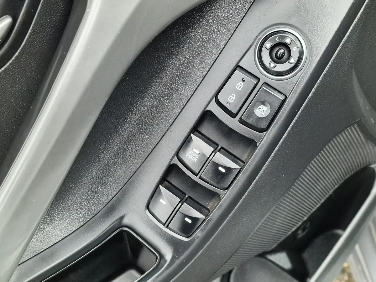 Hyundai Elantra 1.6 MT (132 л.с.)