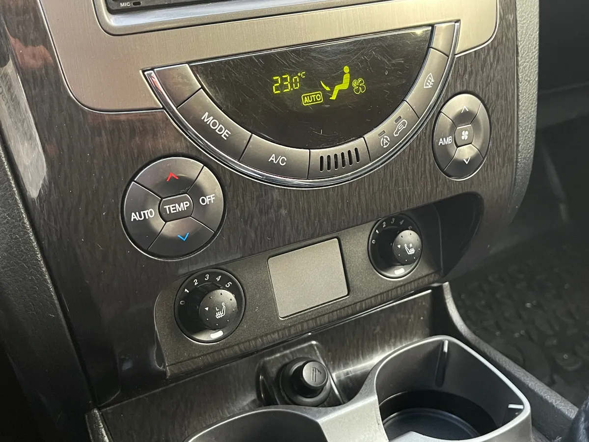 SsangYong Rexton 2.0 MT 4WD (155 л.с.)