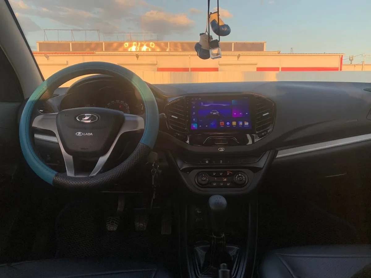 ВАЗ (Lada) Vesta 1.6 MT (106 л.с.)