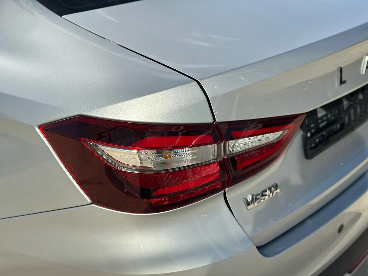 ВАЗ (Lada) Vesta 1.6 MT (90 л.с.)