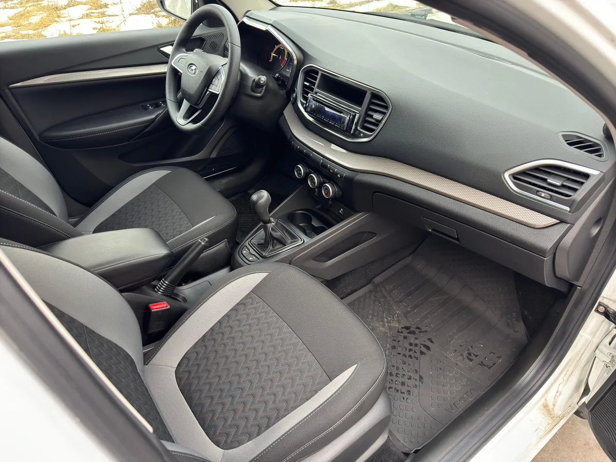 ВАЗ (Lada) Vesta 1.6 MT (90 л.с.)