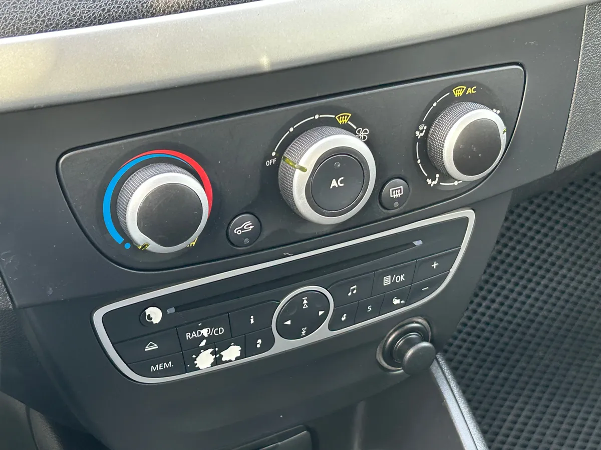 Renault Megane 1.6 MT (106 л.с.)