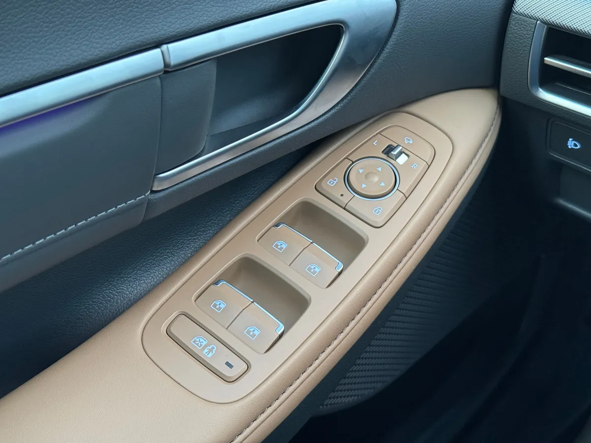 Hyundai Sonata 2.5 AT (191 л.с.)