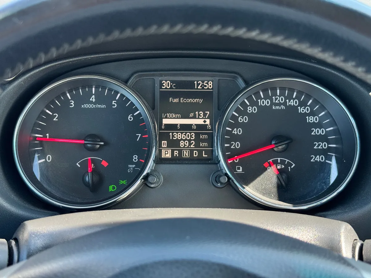 Nissan Qashqai 1.6 CVT FWD (117 л.с.)