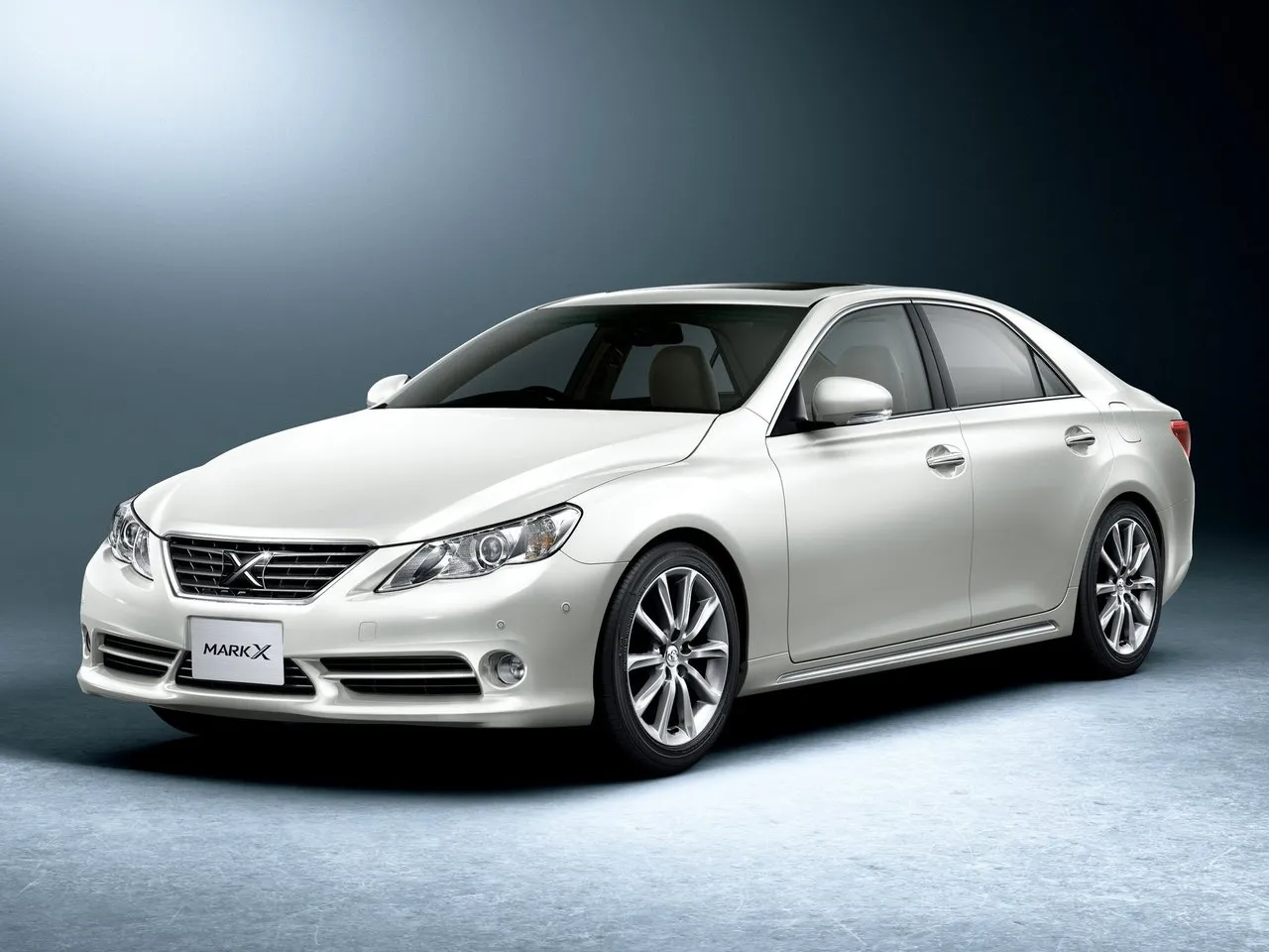 Toyota Mark X 2.5 AT RWD (203 л.с.)