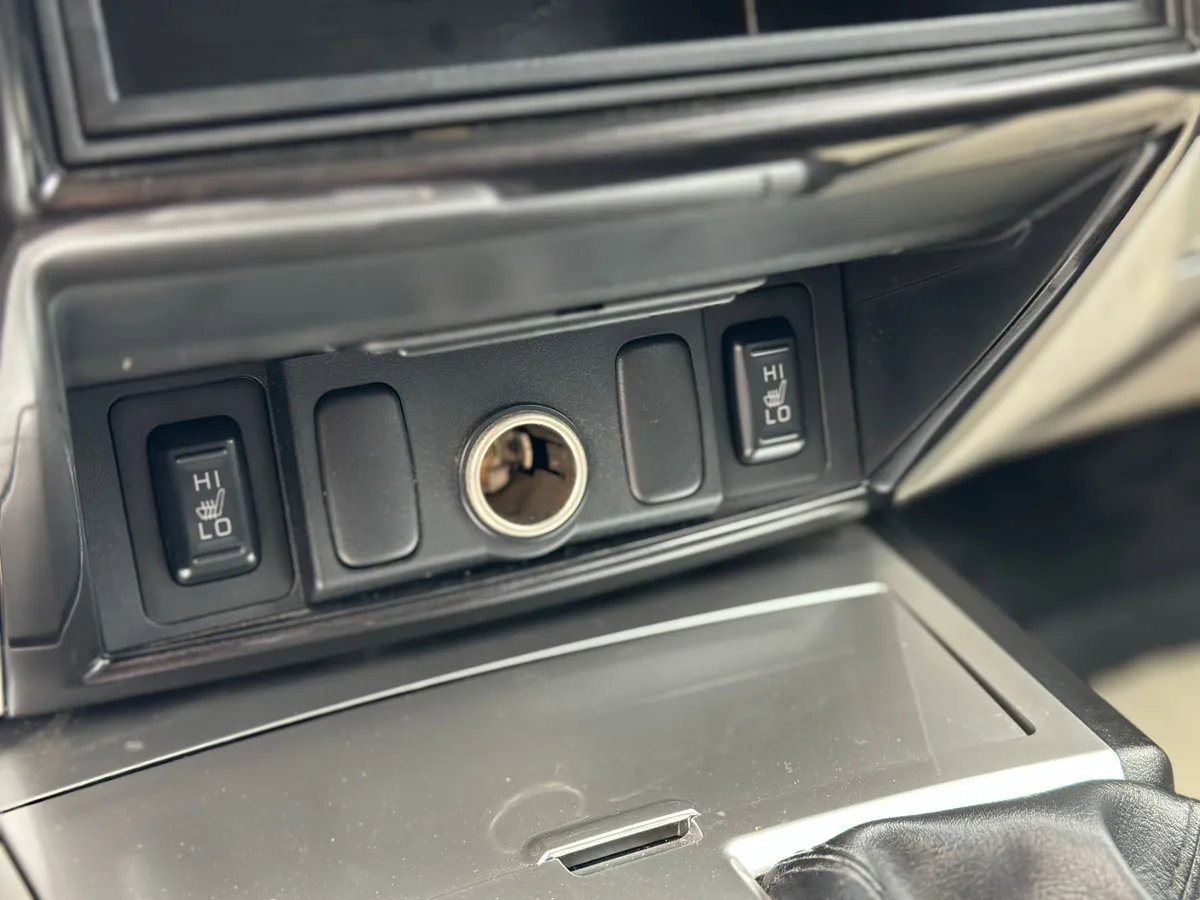 Mitsubishi Pajero Sport 2.5 DI-D AT AWD (178 л.с.)