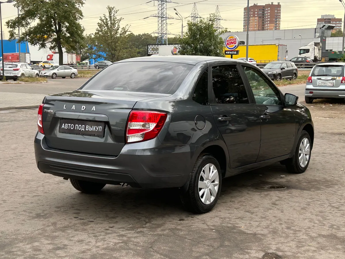 ВАЗ (Lada) Granta 1.6 MT (106 л.с.)