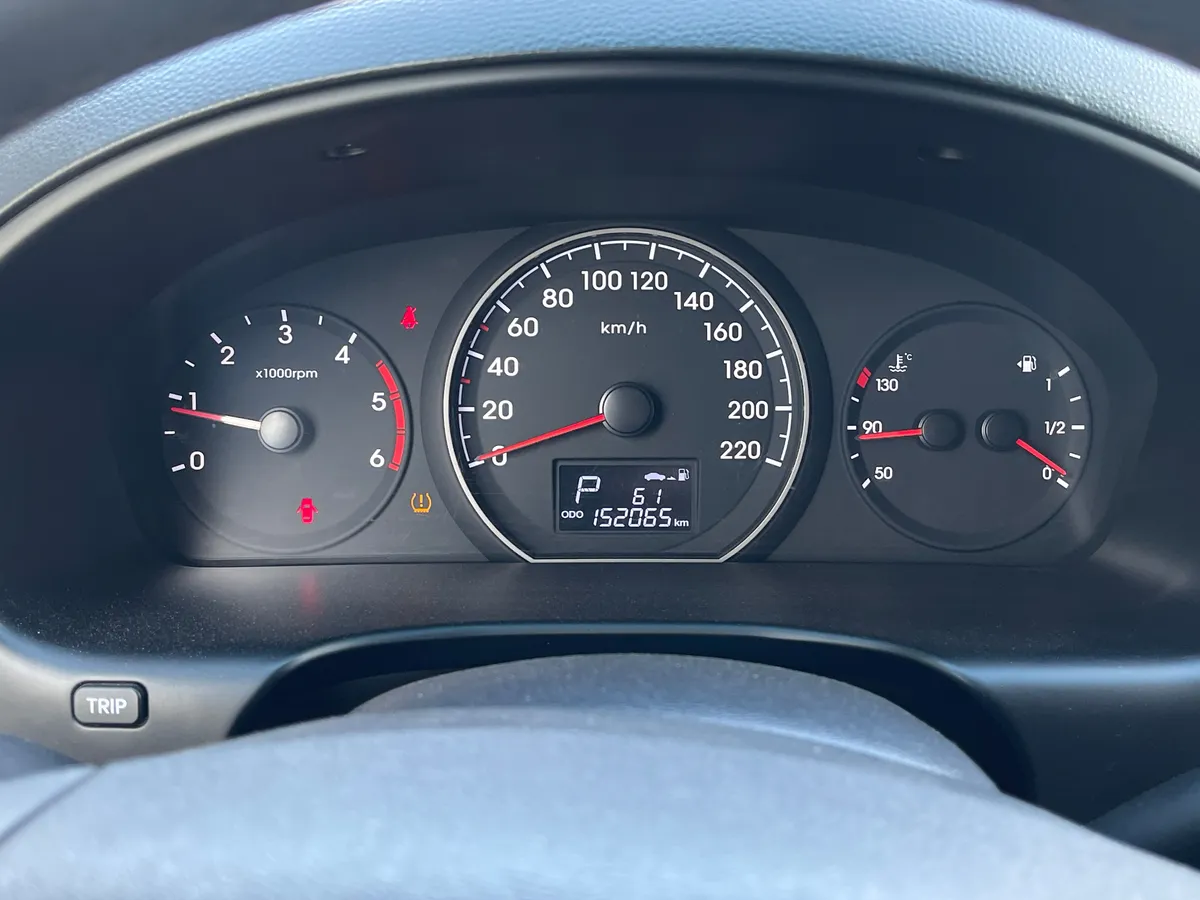 Hyundai H-1 2.5 AT (170 л.с.)
