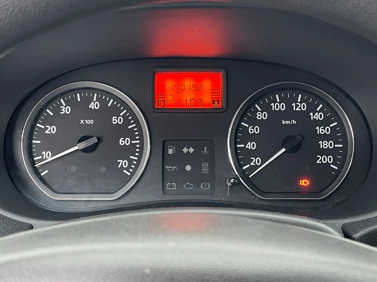 Nissan Almera 1.6 AT (102 л.с.)