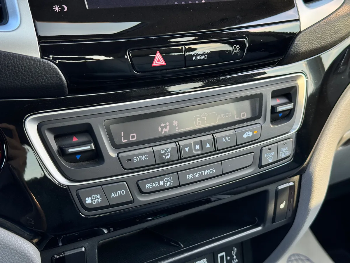 Honda Ridgeline 3.5 AT 4WD (280 л.с.)