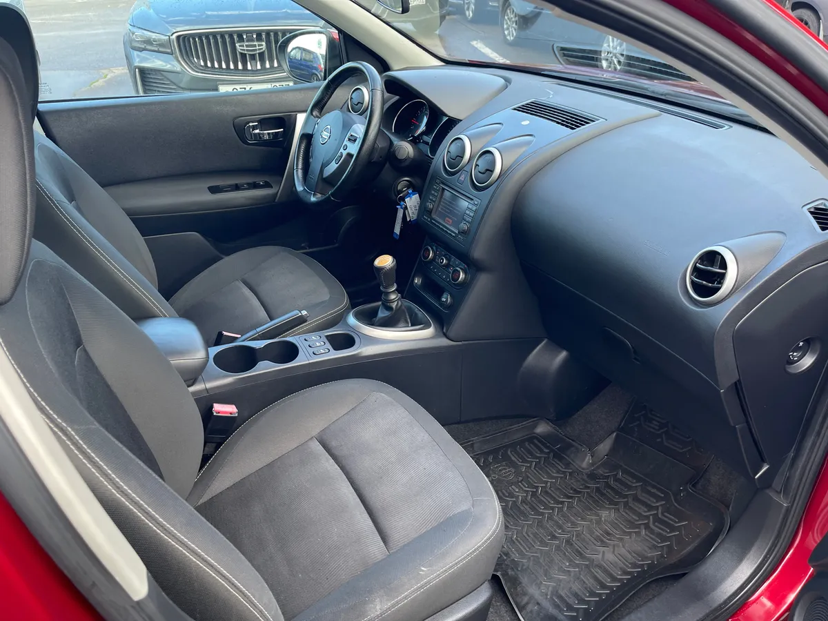 Nissan Qashqai 2.0 MT FWD (141 л.с.)
