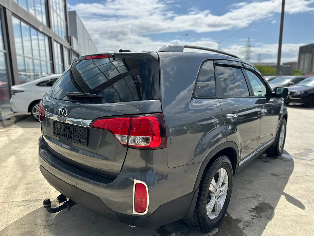 Kia Sorento 2.4 AT (175 л.с.)