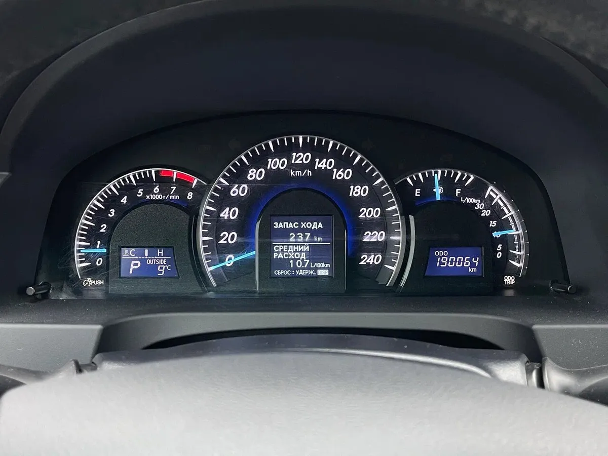 Toyota Camry 2.5 AT (181 л.с.), 2012 — фото 7