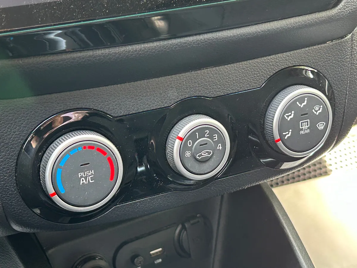 Kia Rio 1.6 AT (123 л.с.), 2015 — фото 8