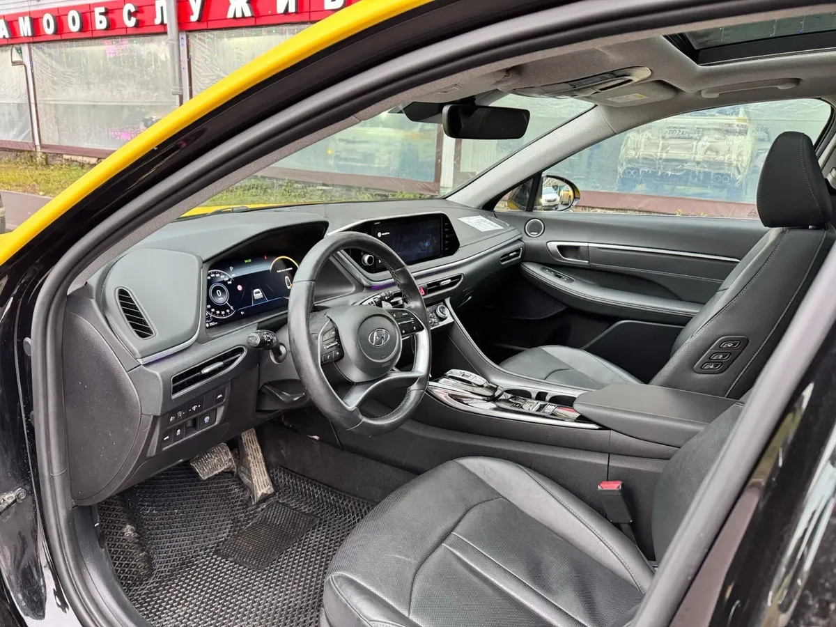 Hyundai Sonata 2.5 (180 л.с.) бензин, АКПП, передний привод