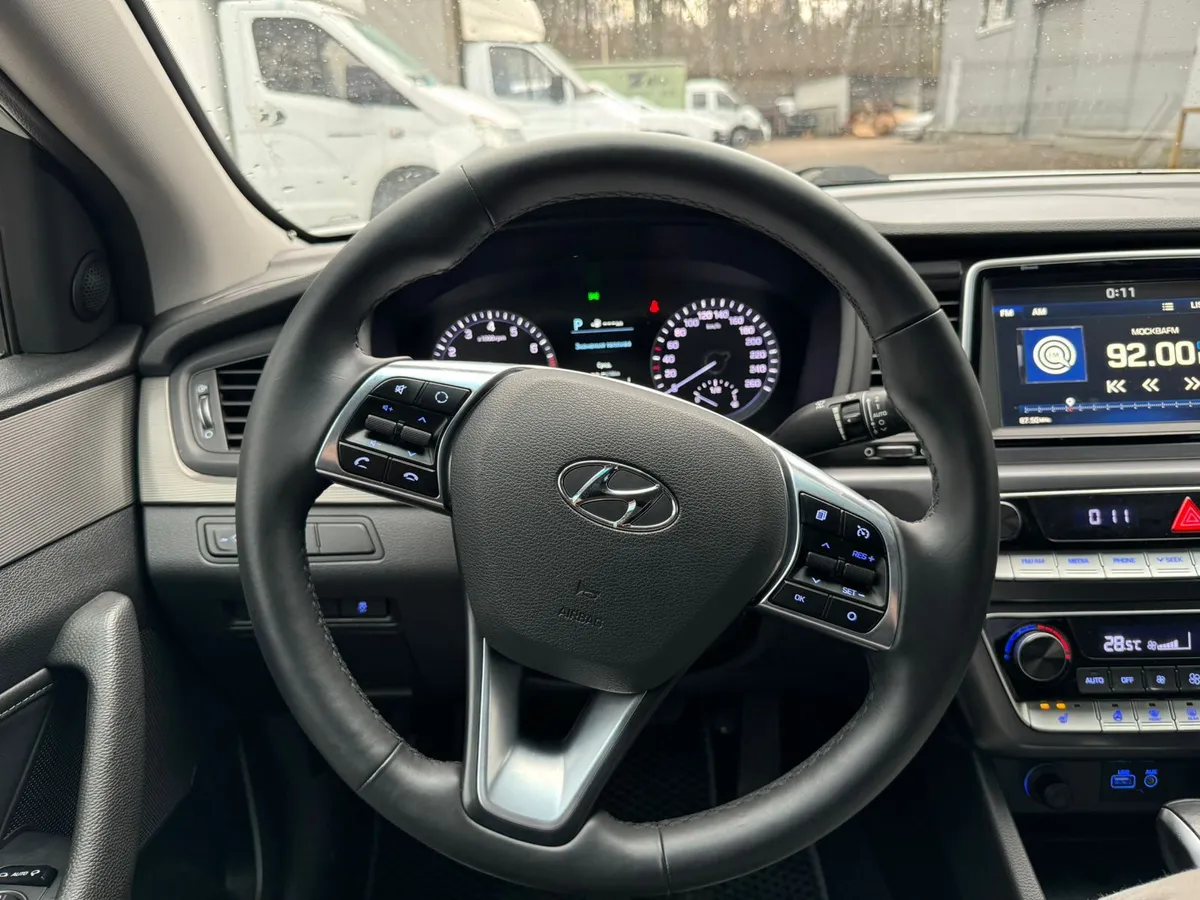 Hyundai Sonata 2.0 AT (150 л.с.)