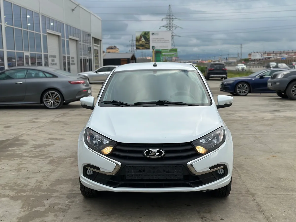 ВАЗ (Lada) Granta 1.6 MT (87 л.с.)