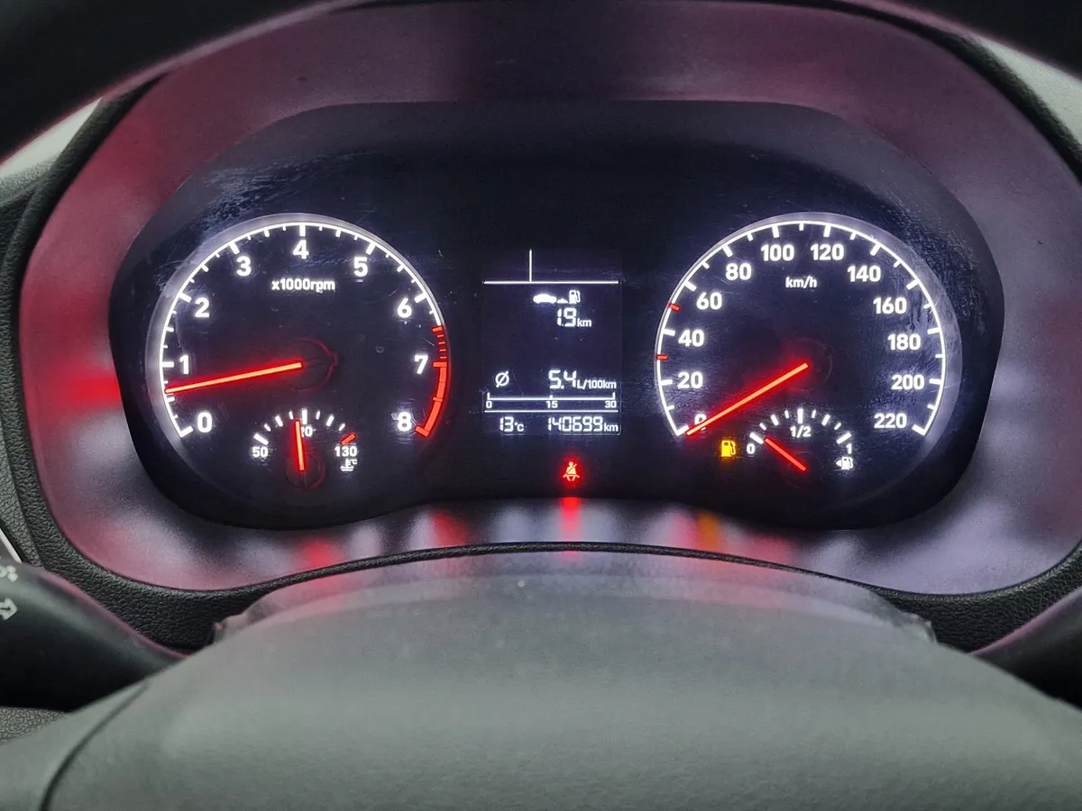 Hyundai Solaris 1.6 MT (123 л.с.)