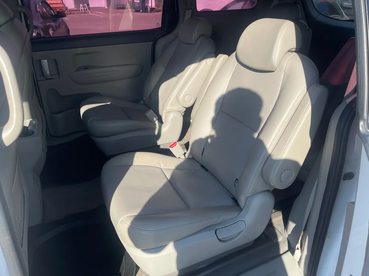 Kia Carnival 2.2 AT (202 л.с.), 2018 — фото 14